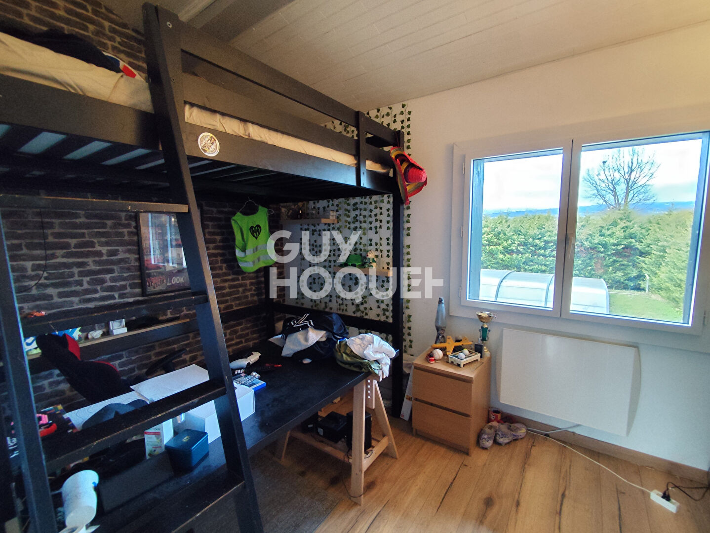 Maison spacieuse à vendre à Saint Romain le Puy