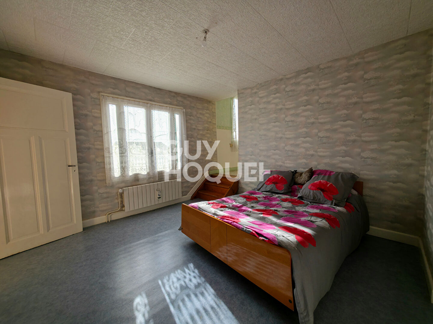 Maison avec bureaux indépendants, garage et dépendance - Idéal pro/perso