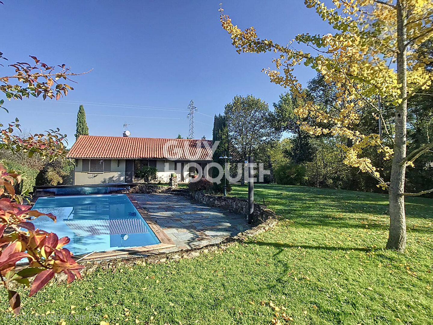 Maison avec piscine sur grand terrain arboré : calme, confort et qualité de vie au rendez-vous