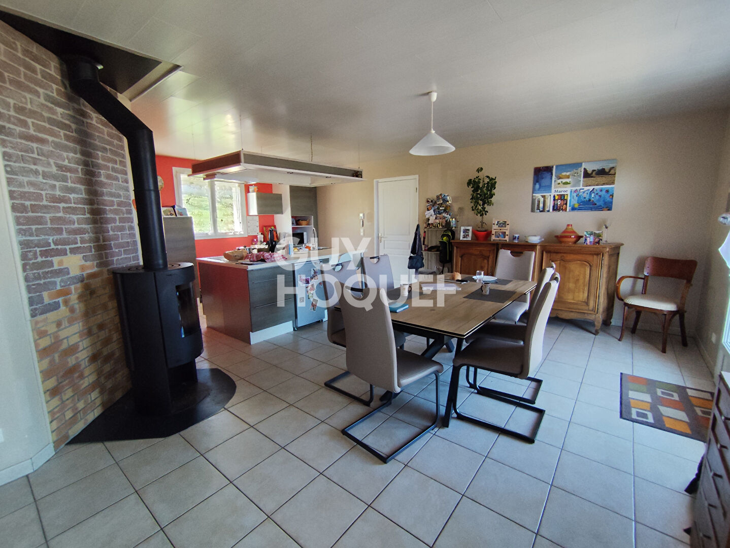 Maison  Bussy Albieux  de plain pied sur un terrain arboré de 2849 m²