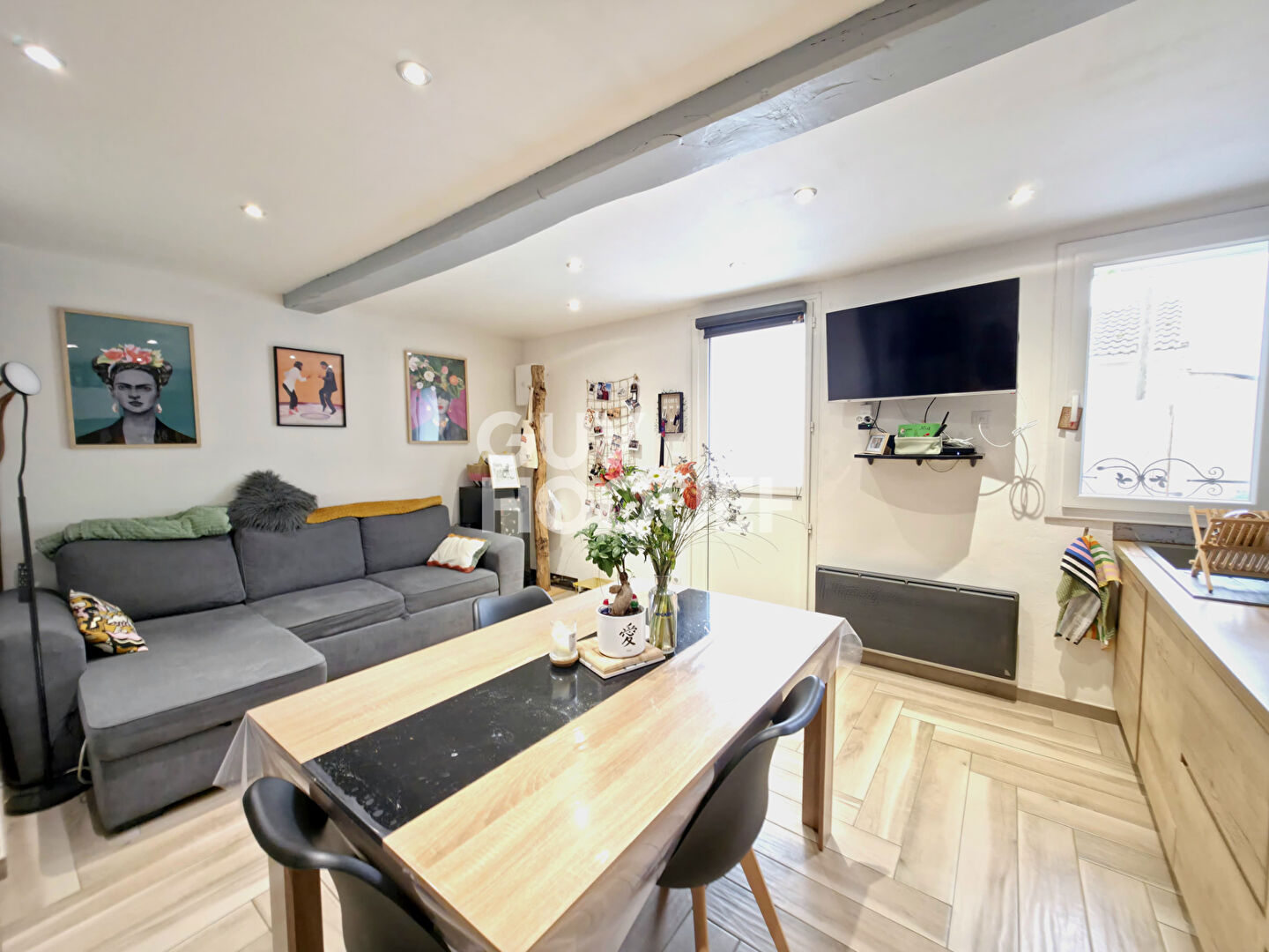 Charmante maison avec terrain, dépendance et espace loisirs. À découvrir sans tarder !