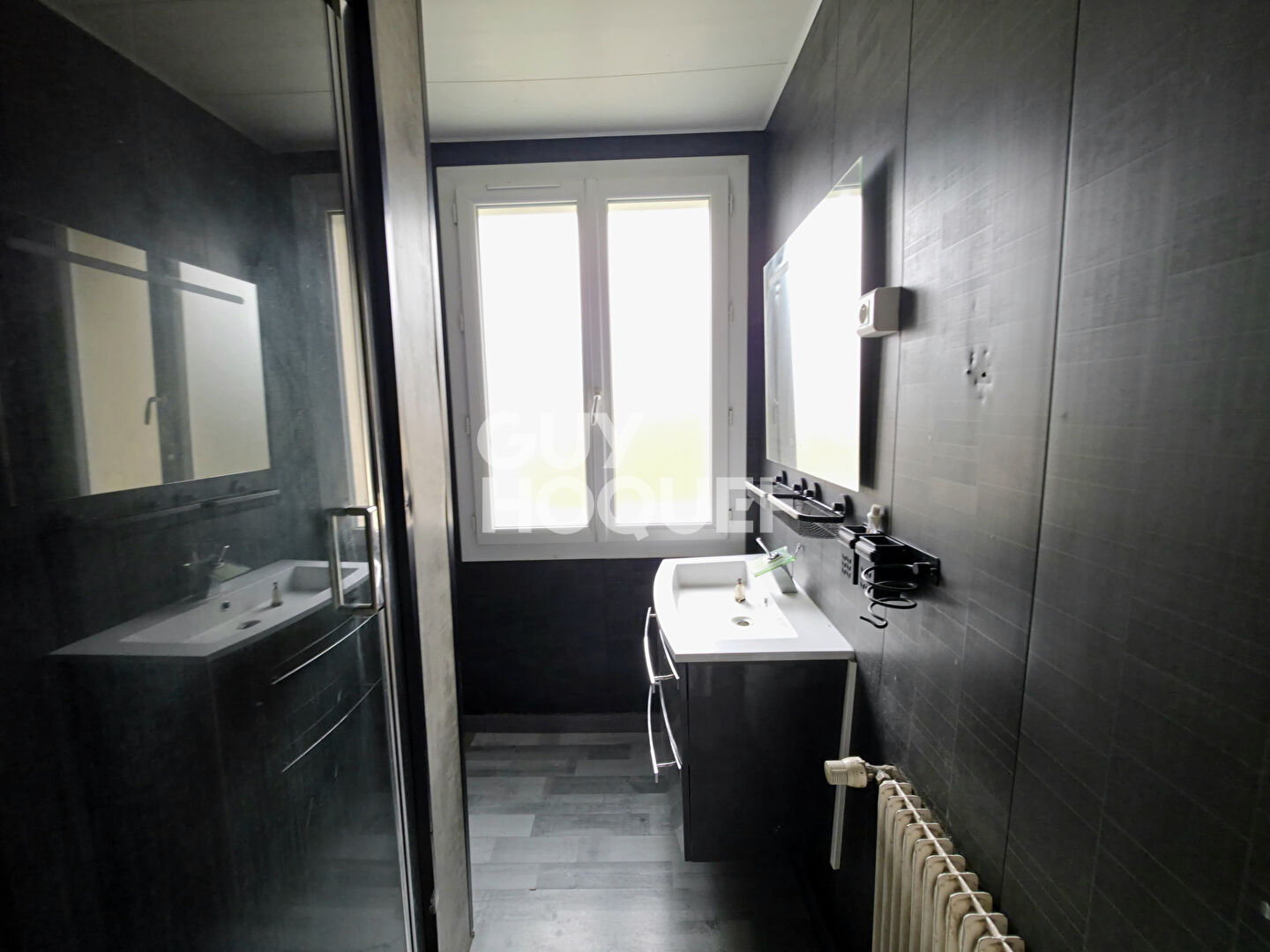 Appartement lumineux avec balcon, garage et cave ! Petite copropriété ! DPE D