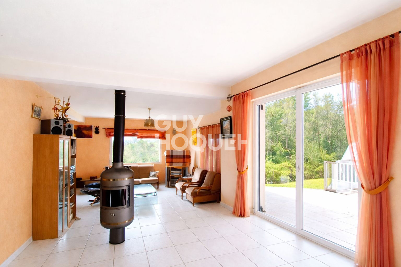 Maison de Prestige à Vendre à Montbrison - Référence 7363