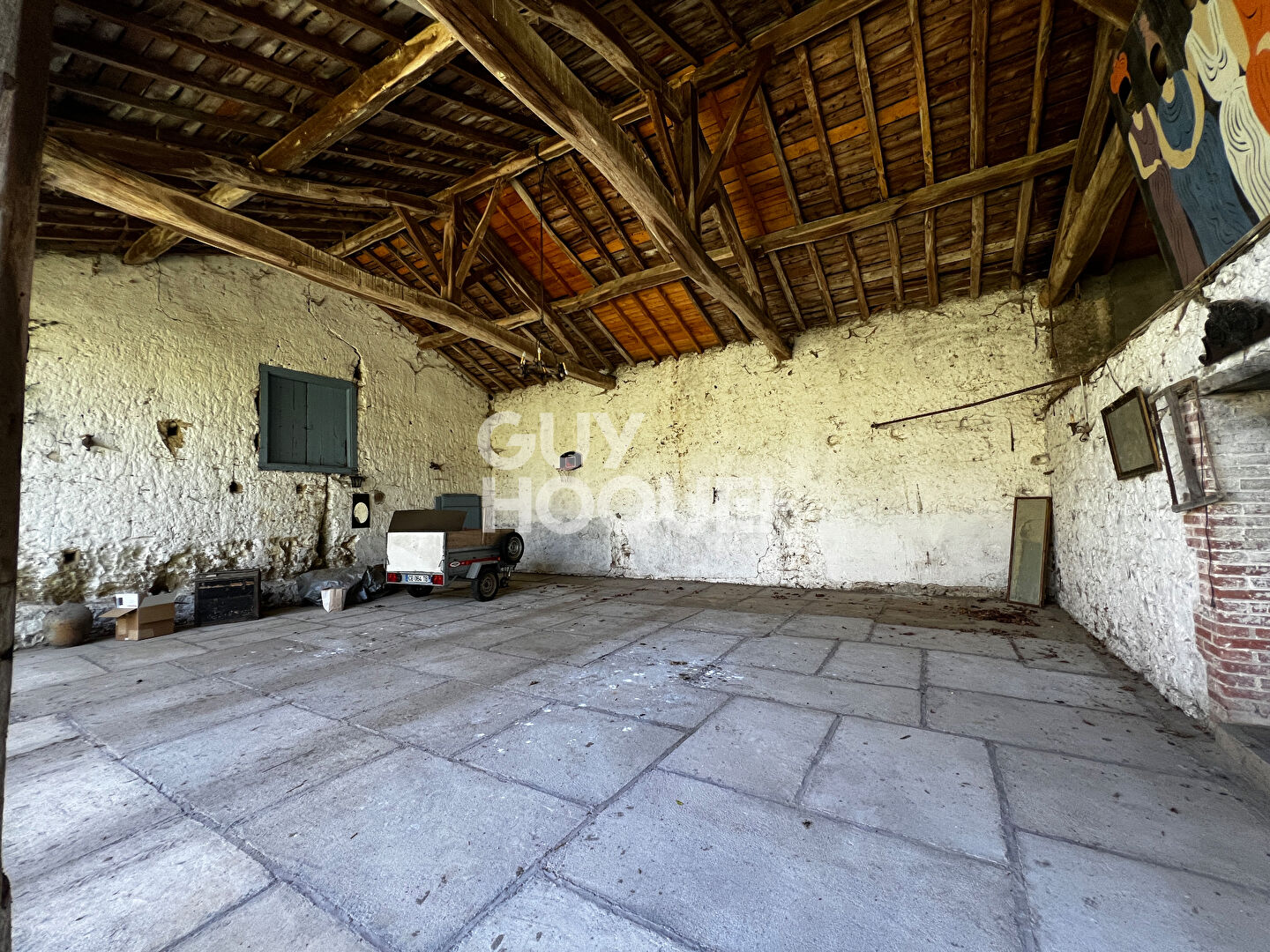 Maison d'exception à vendre à Nervieux - 5 pièces, 232 m² sur terrain de 10514 m²