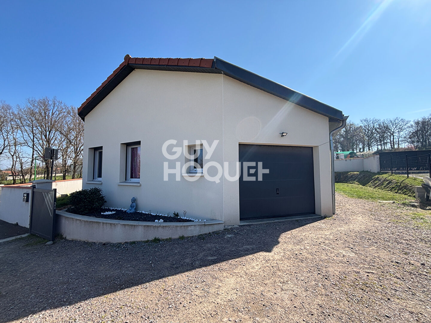 Maison moderne à Poncins - EN EXCLUSIVITÉ