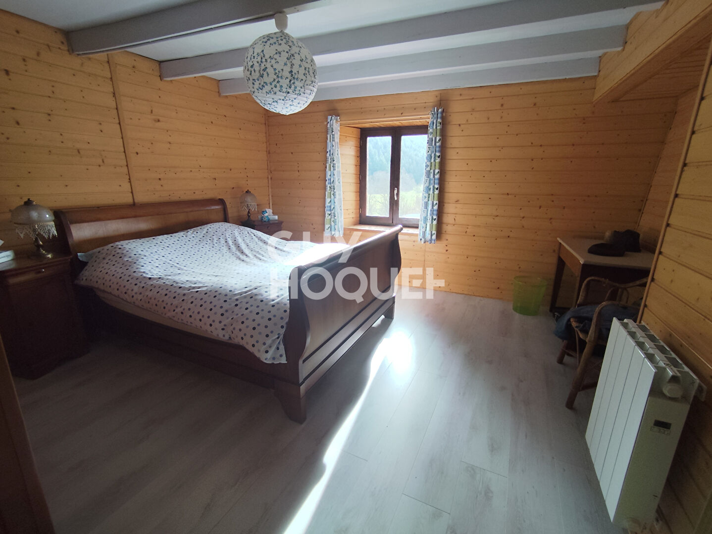 Maison en pierre avec dépendances