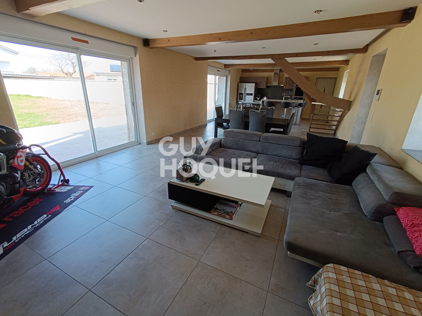 Corps de ferme rénové avec cachet de140 m², Terrain 1400 m² à Cuzieu