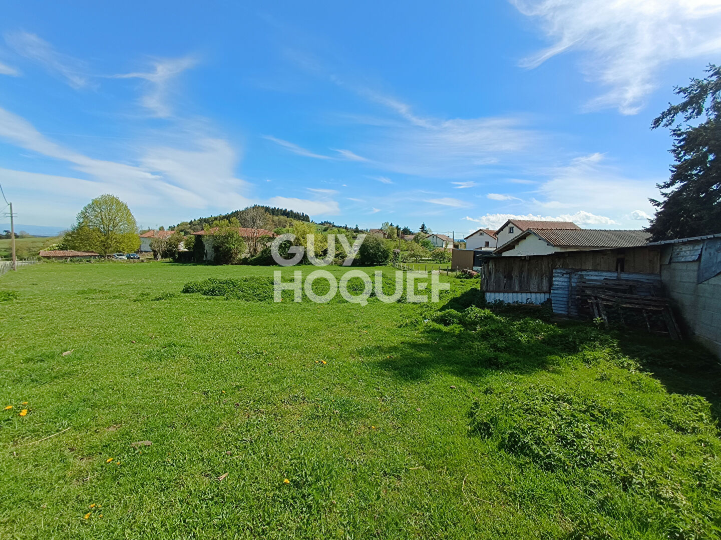Terrain constructible à vendre à Saint-Martin-la-Sauveté (42260)