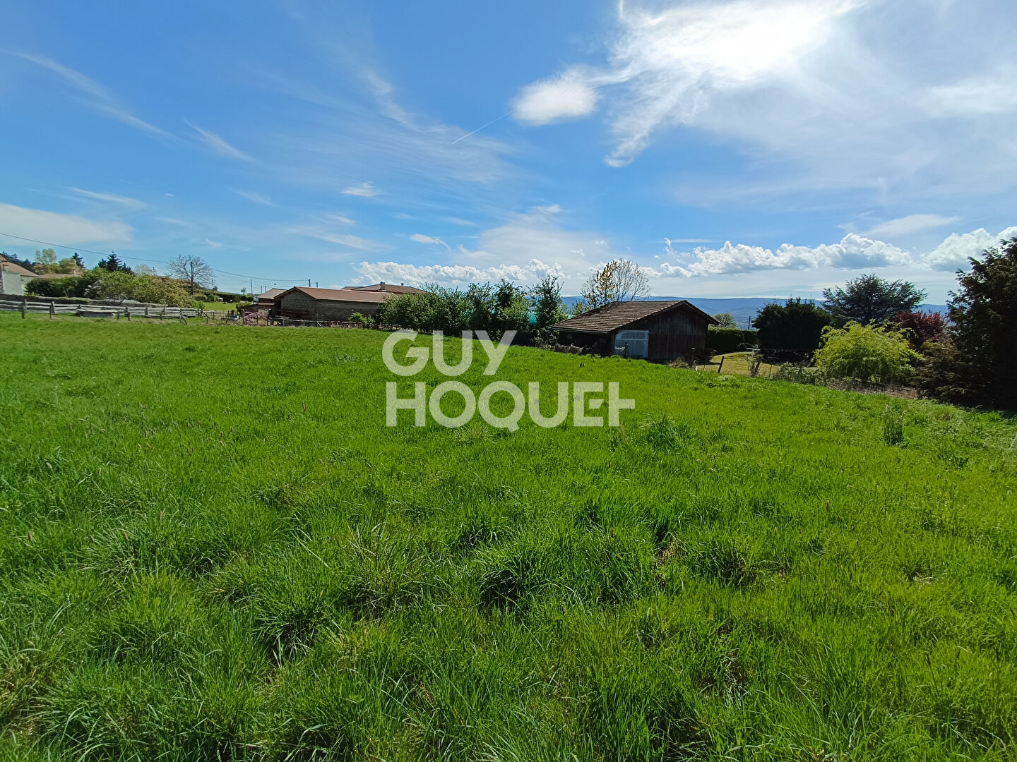 Terrain constructible à vendre à Saint-Martin-la-Sauveté (42260)