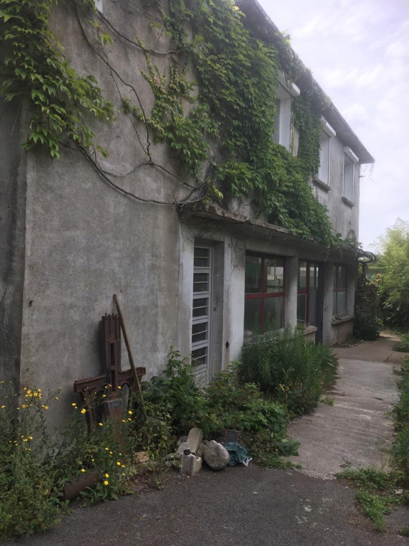 Local D Activite Fontenay Aux Roses 1 Piece S 30 M2 Guy Hoquet Com
