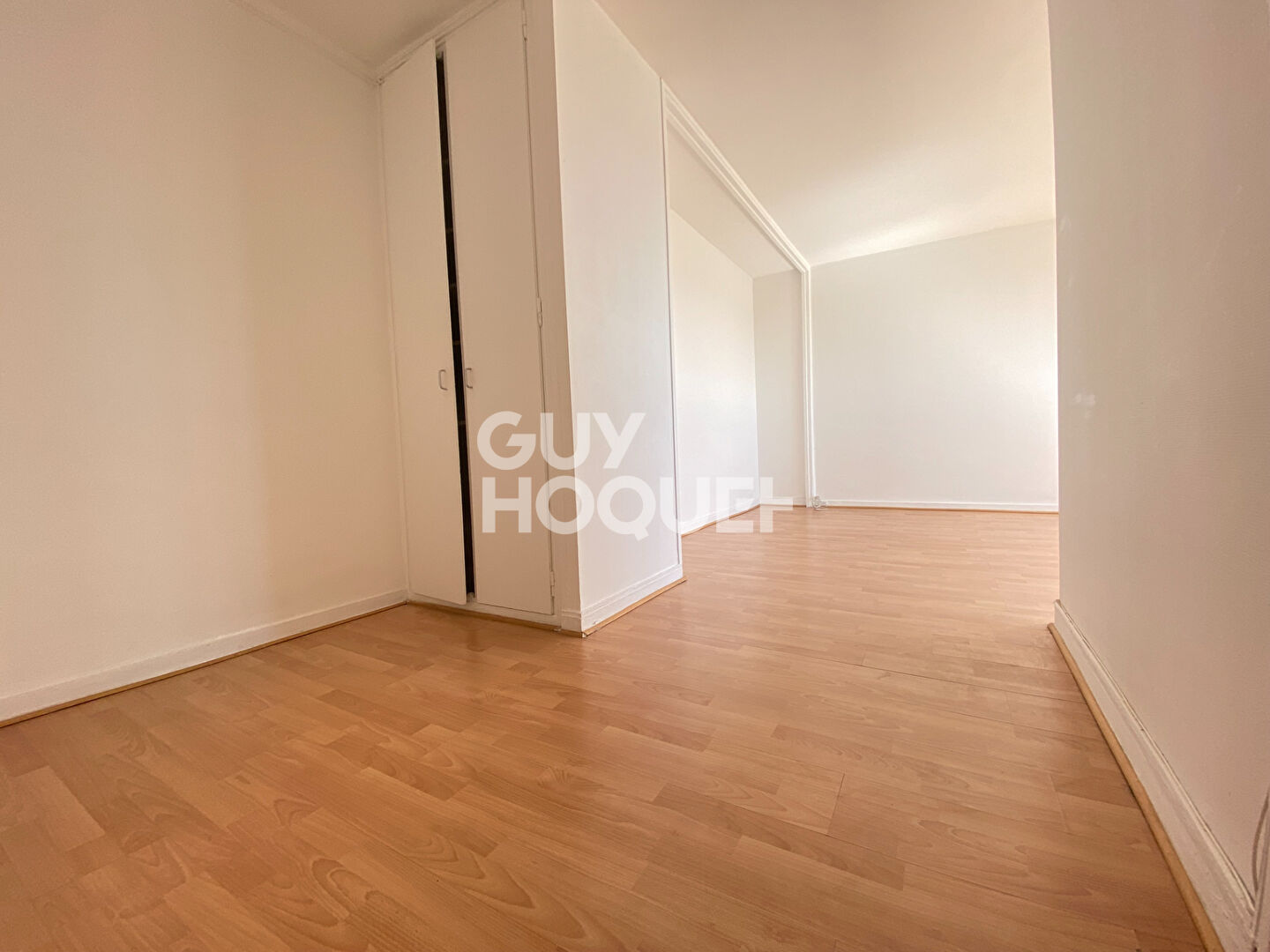 GUY HOQUET - Centre ville, 2 pièces à louer !