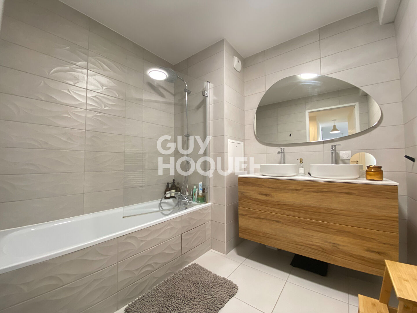 3 pièces Place de la Cavée