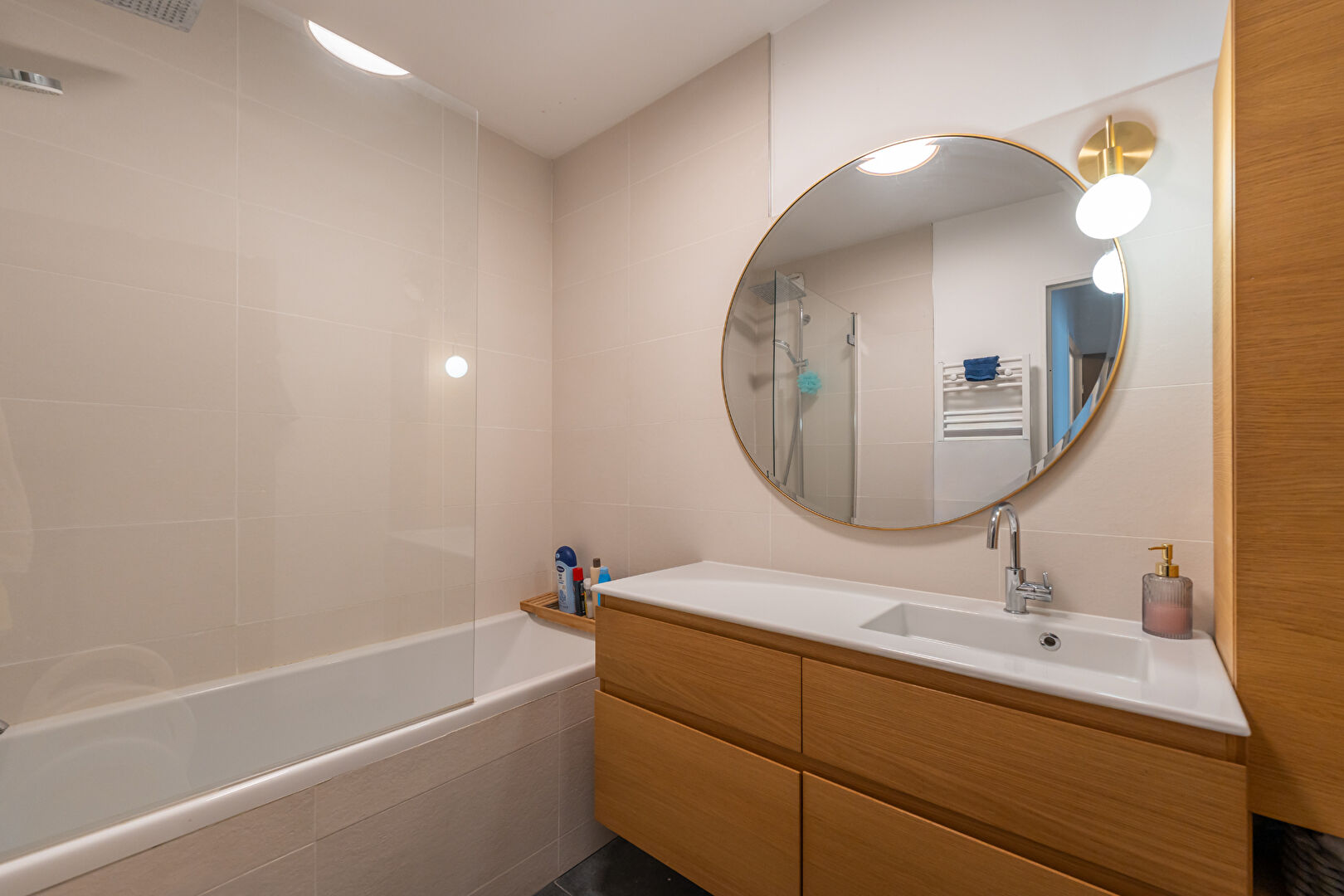 EXCLUSIVITÉ - 5 pièces à vendre en parfait état avec terrasse en centre ville