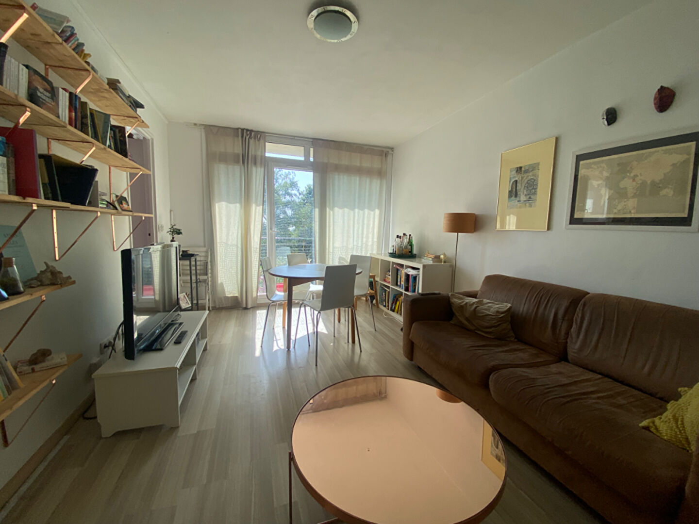 EXCLUSIVITE - GUY HOQUET Appartement  3 pièce(s) résidence familiale