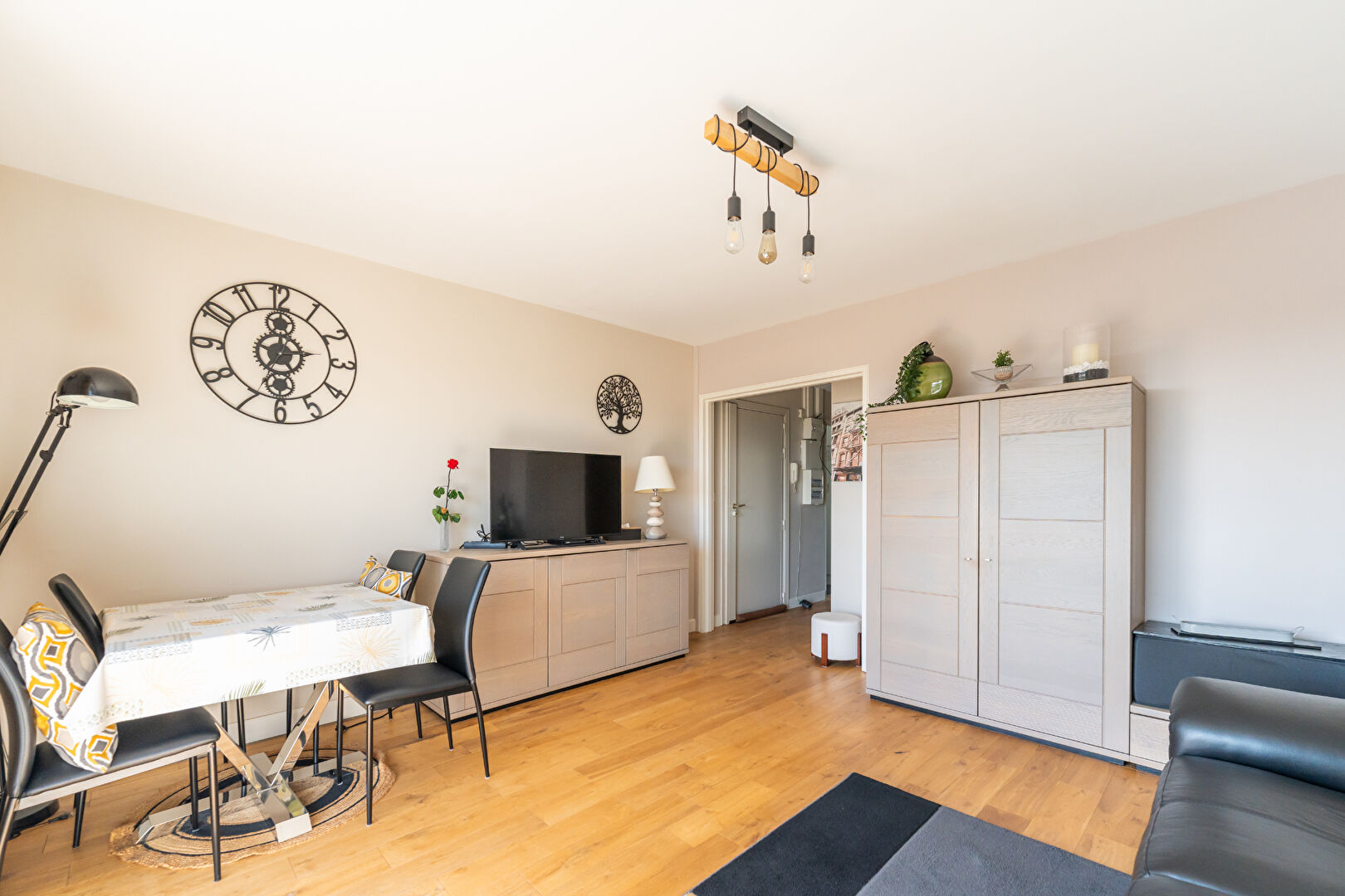 Dernier étage - 3 pièces en Parfait état avec terrasse