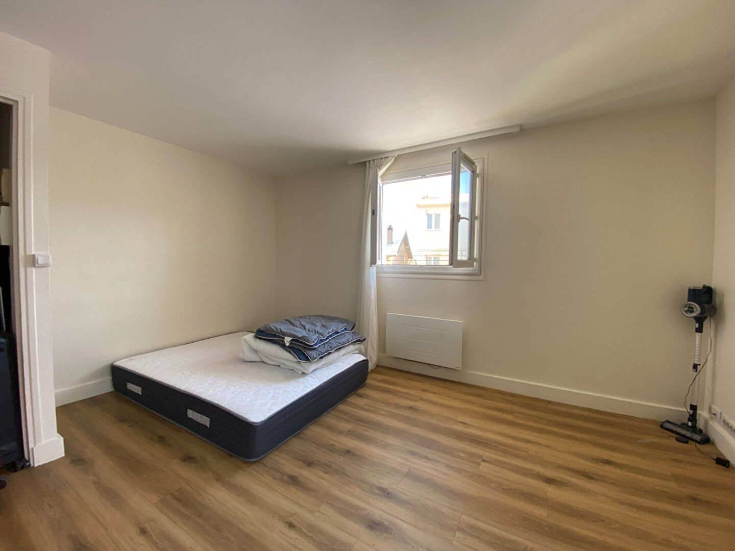 GUY HOQUET - Studio proche centre ville de Fontenay Aux Roses