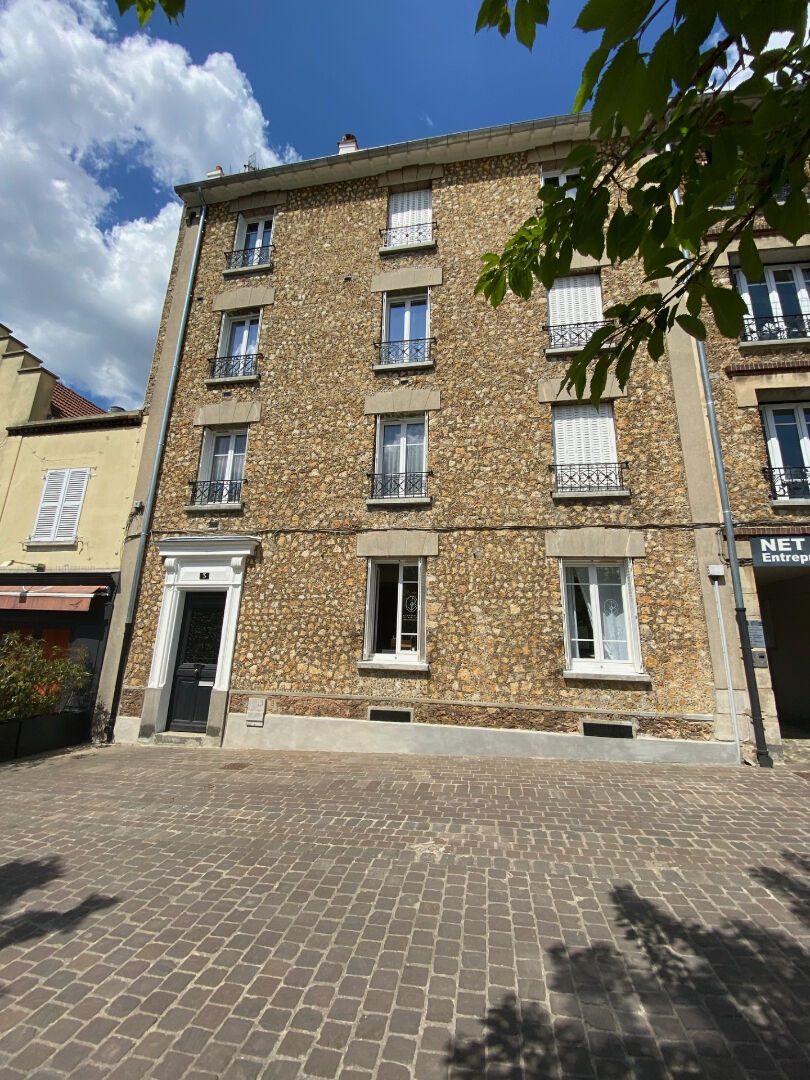 EXCLUSIVITÉ - Petite maison de ville 40 m2 - Location