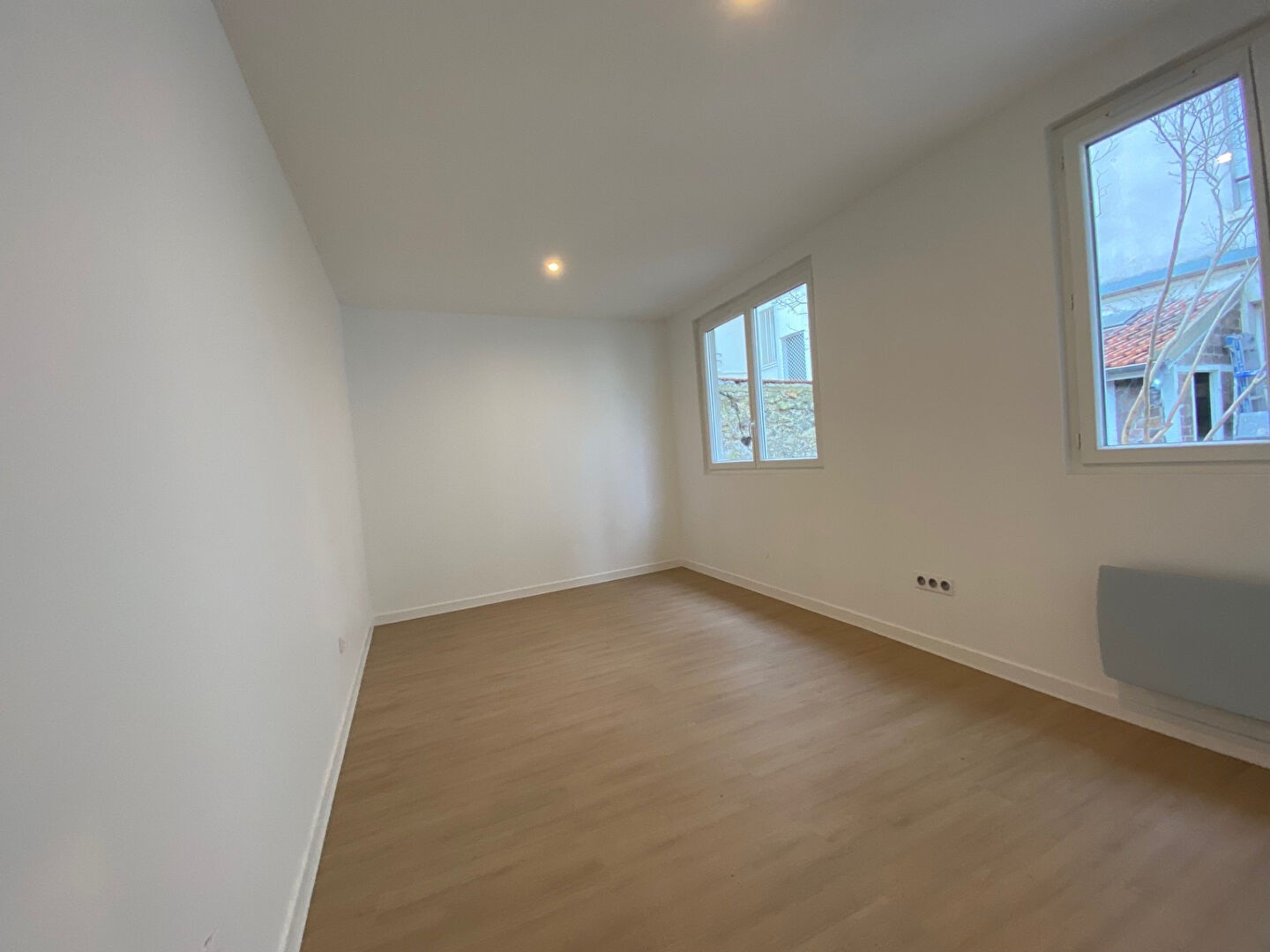 EXCLUSIVITÉ - Petite maison de ville 40 m2 - Location