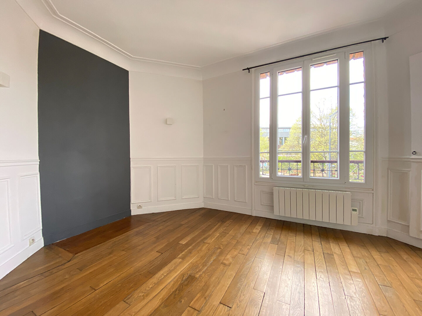 GUY HOQUET / Appartement de 2 pièces en centre ville 