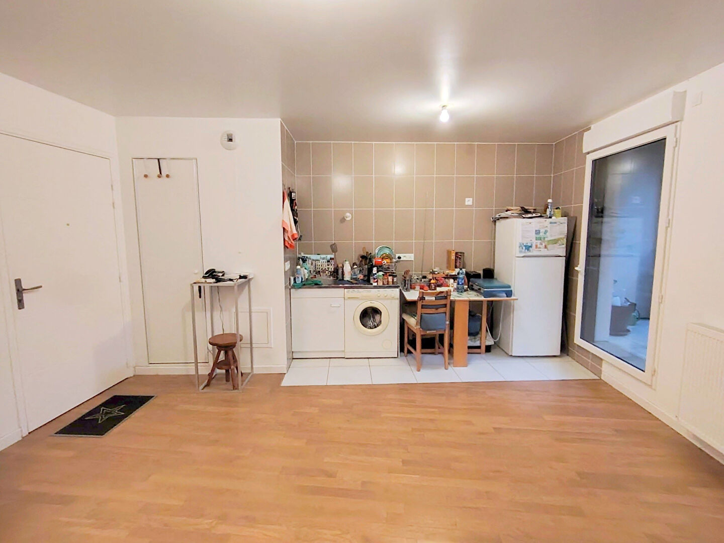 À vendre ? Appartement 2 pièces avec loggia et parking à Sceaux