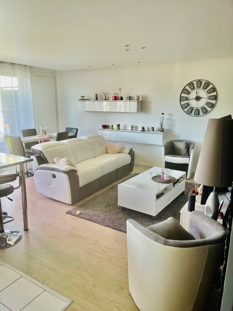 Appartement  3 pièce(s) 64 M²