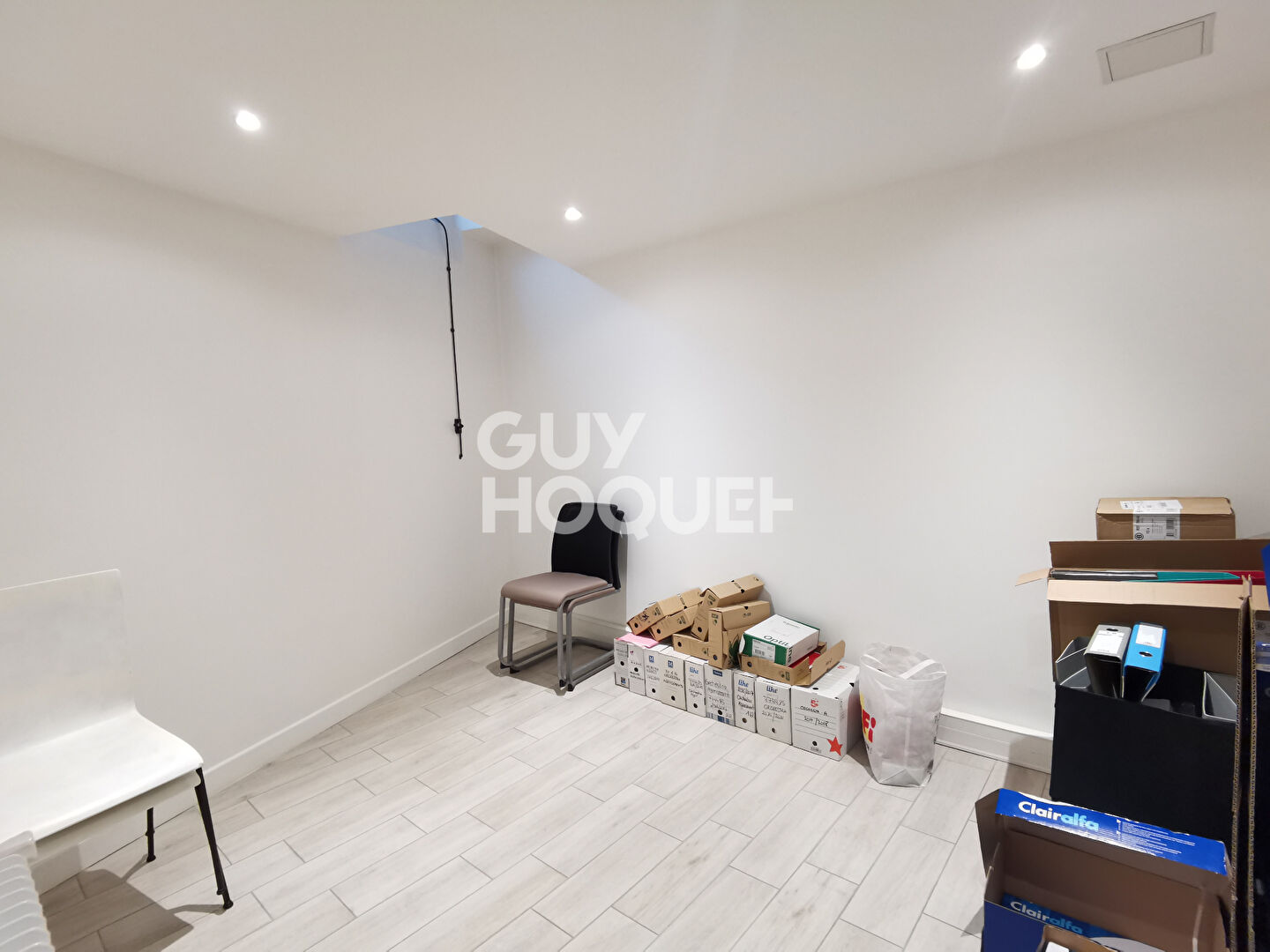 BUREAUX - SECTEUR RIGOLLOTS / VILLAGE