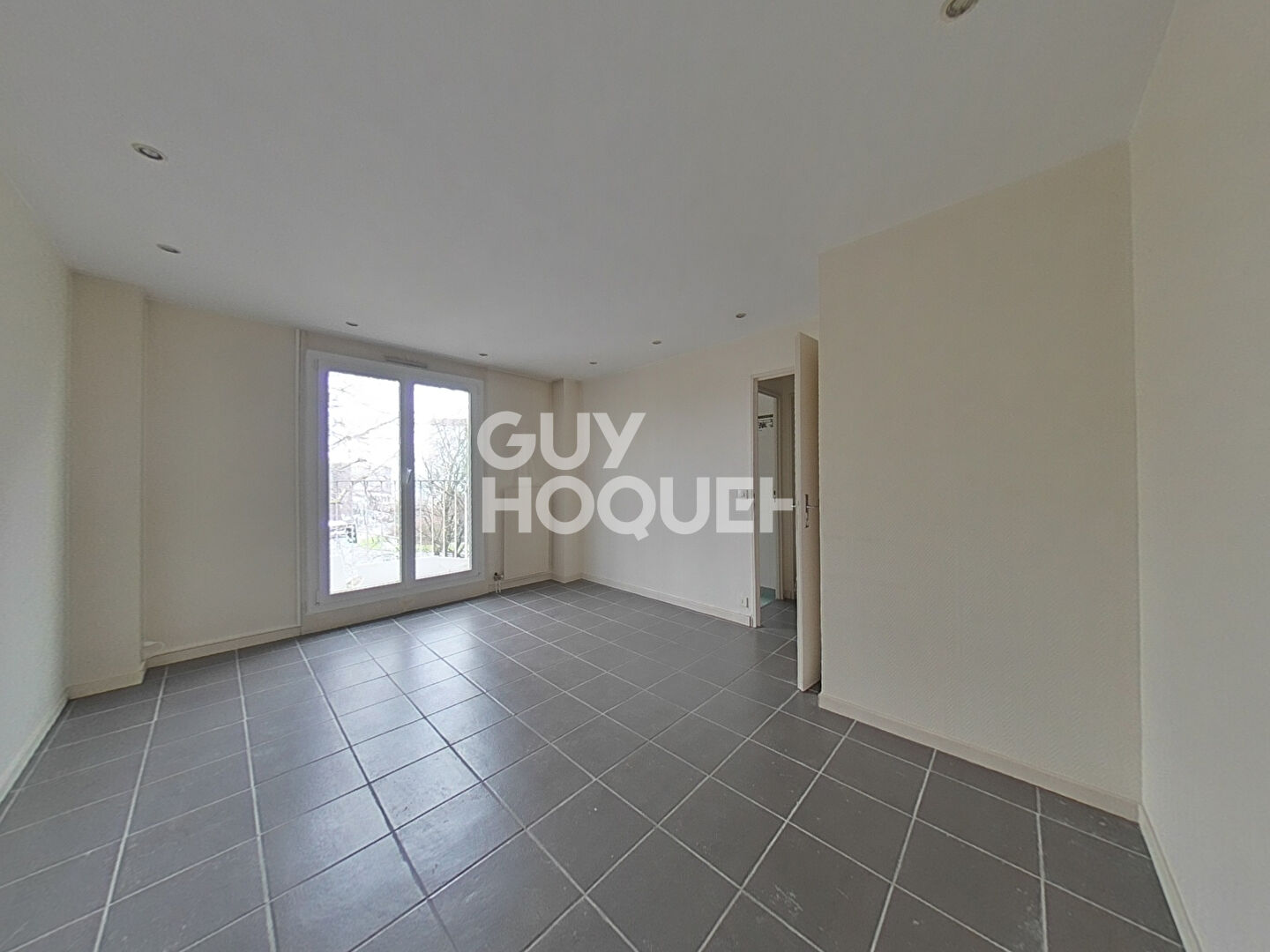 SECTEUR ARDOISES - 3 MIN DU RER A ET E - DPE C