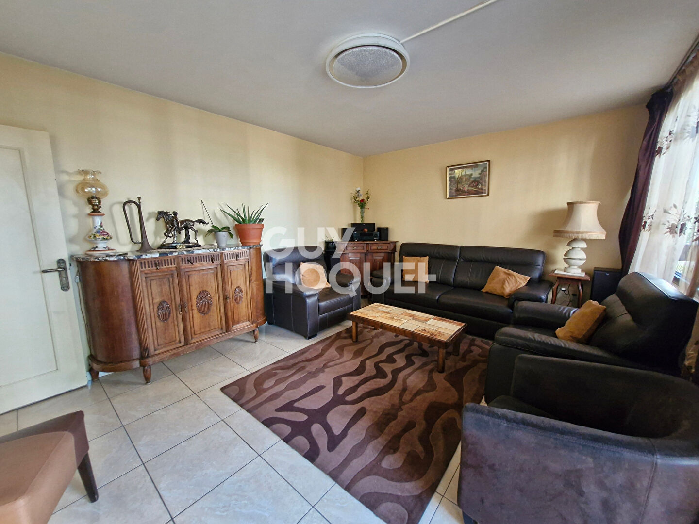 A 10 MIN DU RER A ET E - DPE D - PARKING CAVE BALCON