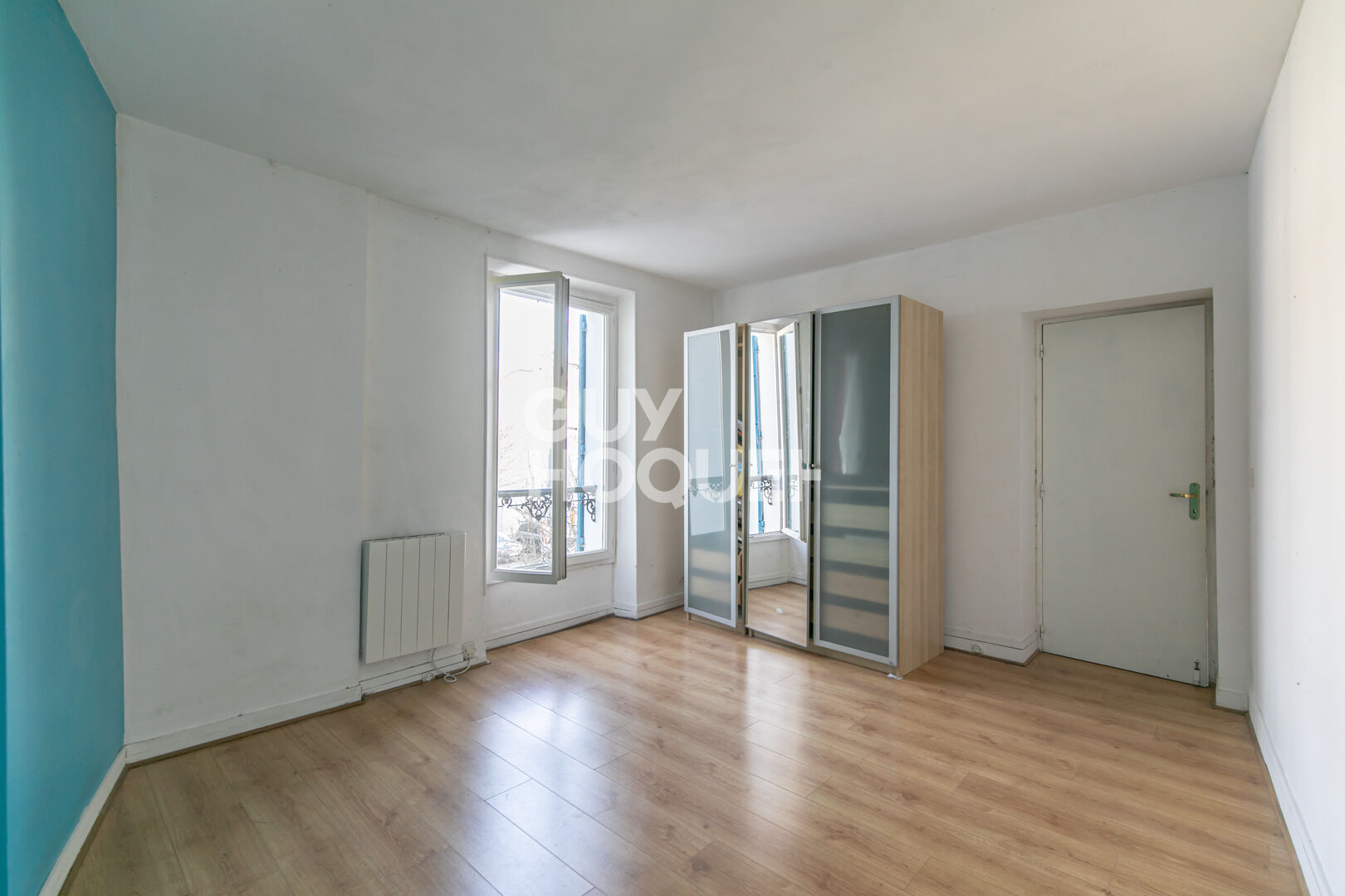 10 MIN A PIEDS DU RER A  - VILLAGE