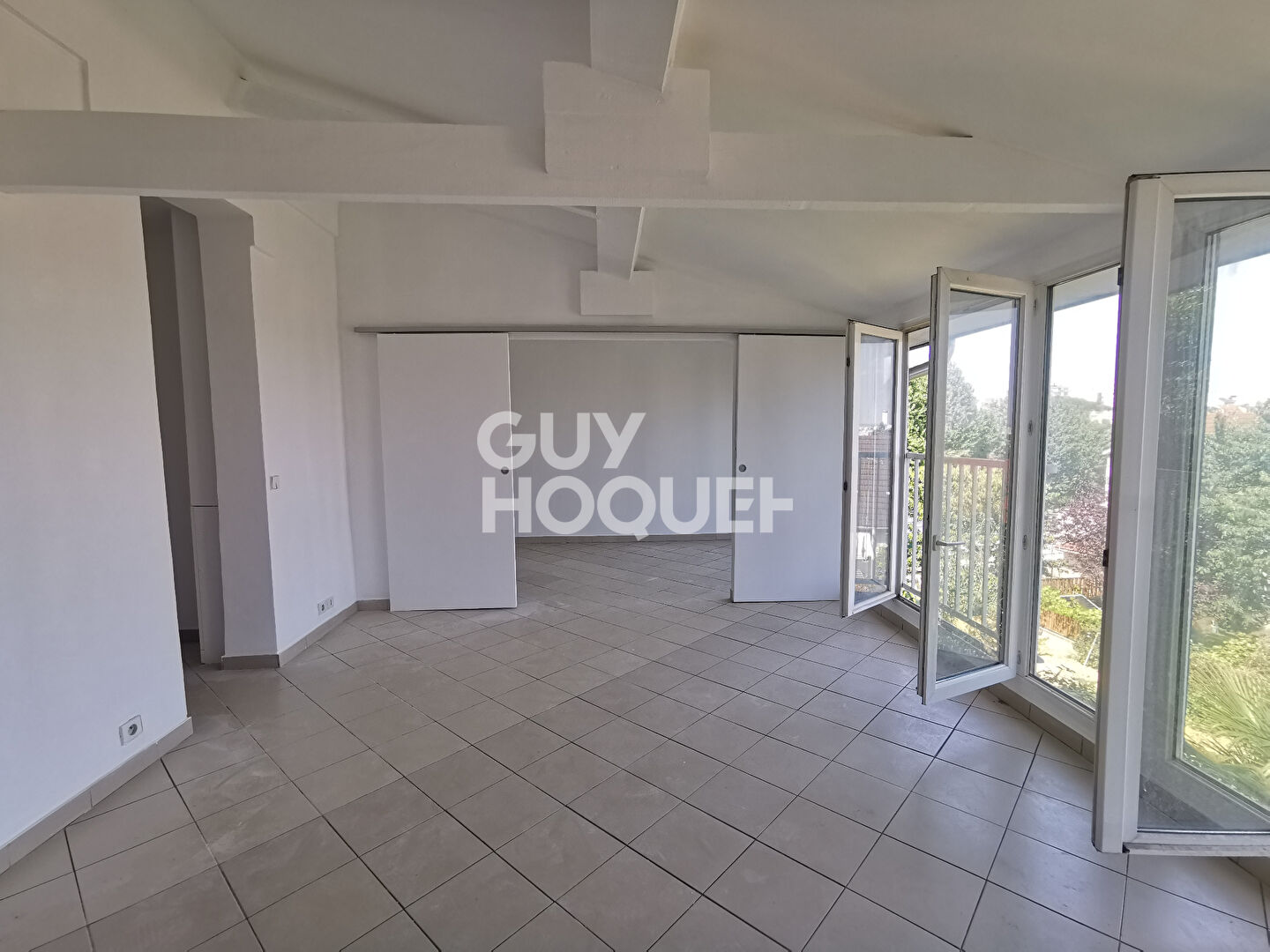 À vendre Appartement lumineux 3 pièces  Secteur Victor Hugo