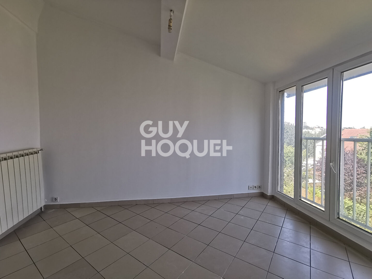 À vendre Appartement lumineux 3 pièces  Secteur Victor Hugo