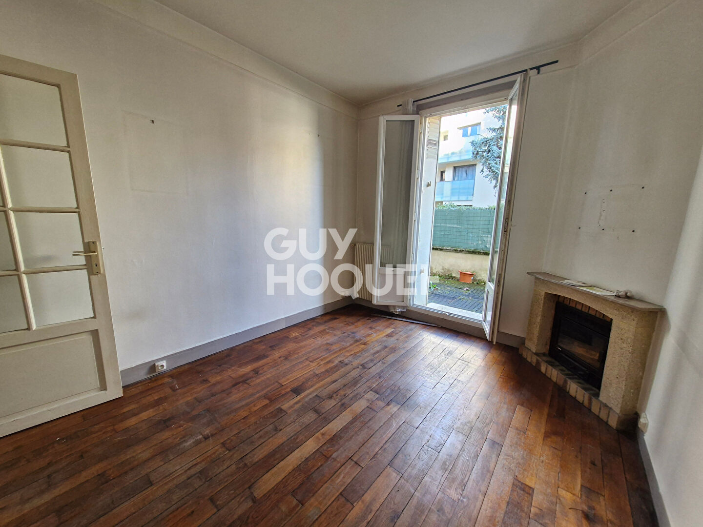 T2 A 10 MIN DU RER A PLACE MOREAU DAVID