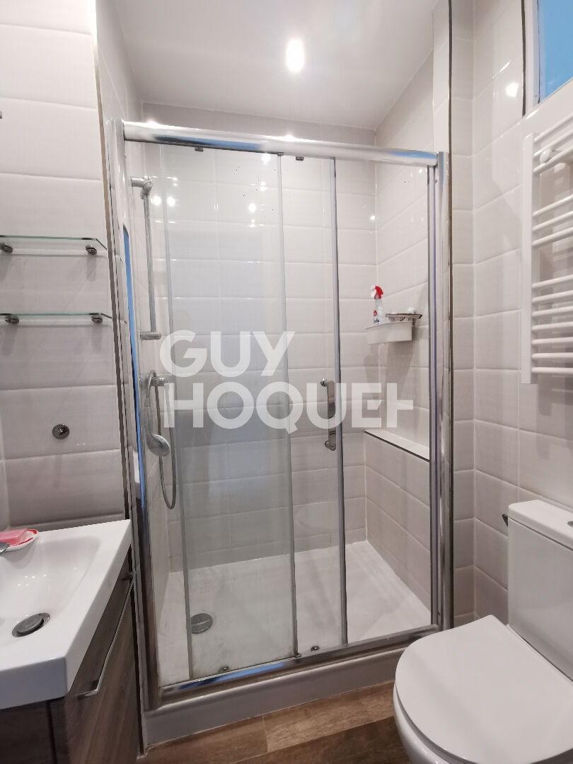 Charmant studio meublé refait à neuf Loyer 700 CC . Secteur Victor Hugo, Fontenay-sous-Bois