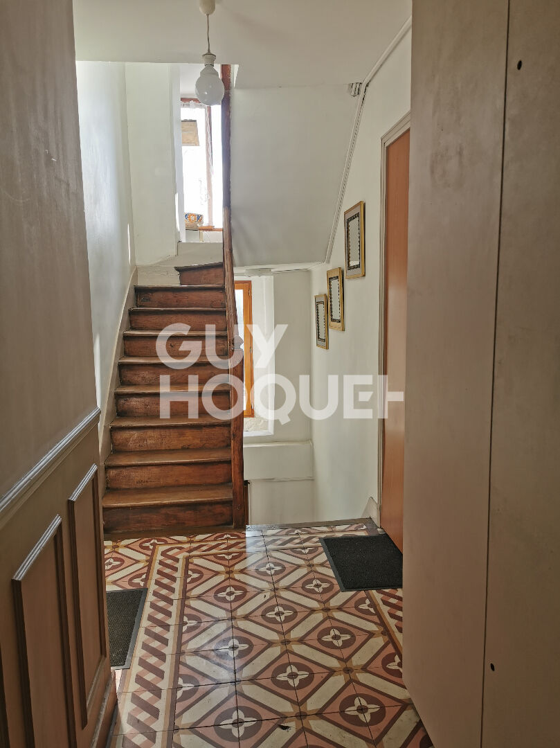 Charmant studio meublé refait à neuf Loyer 700 CC . Secteur Victor Hugo, Fontenay-sous-Bois