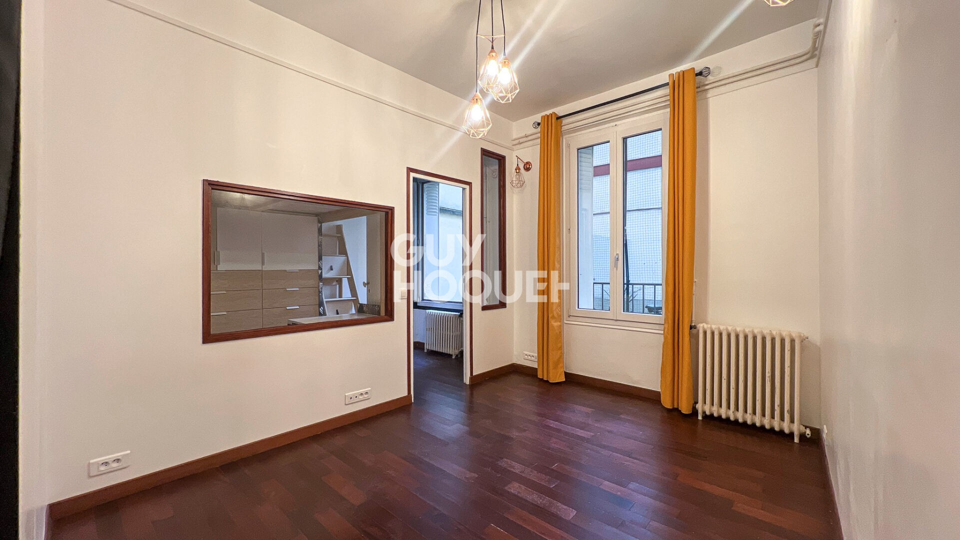 QUARTIER PASTEUR - 7 MINS A PIED RER A FONTENAY-SOUS-BOIS - SUR COUR - CALME