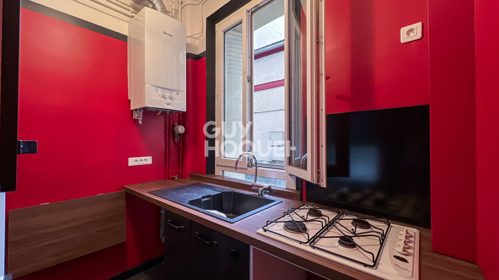 QUARTIER PASTEUR - 7 MINS A PIED RER A FONTENAY-SOUS-BOIS - SUR COUR - CALME