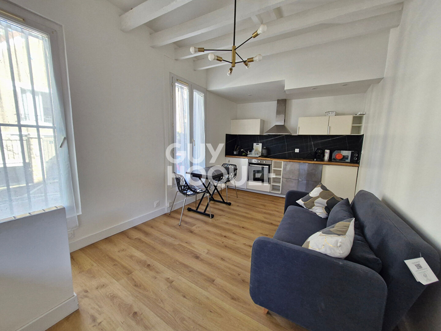 MAISON MUBLEE AVEC TERRASSE 