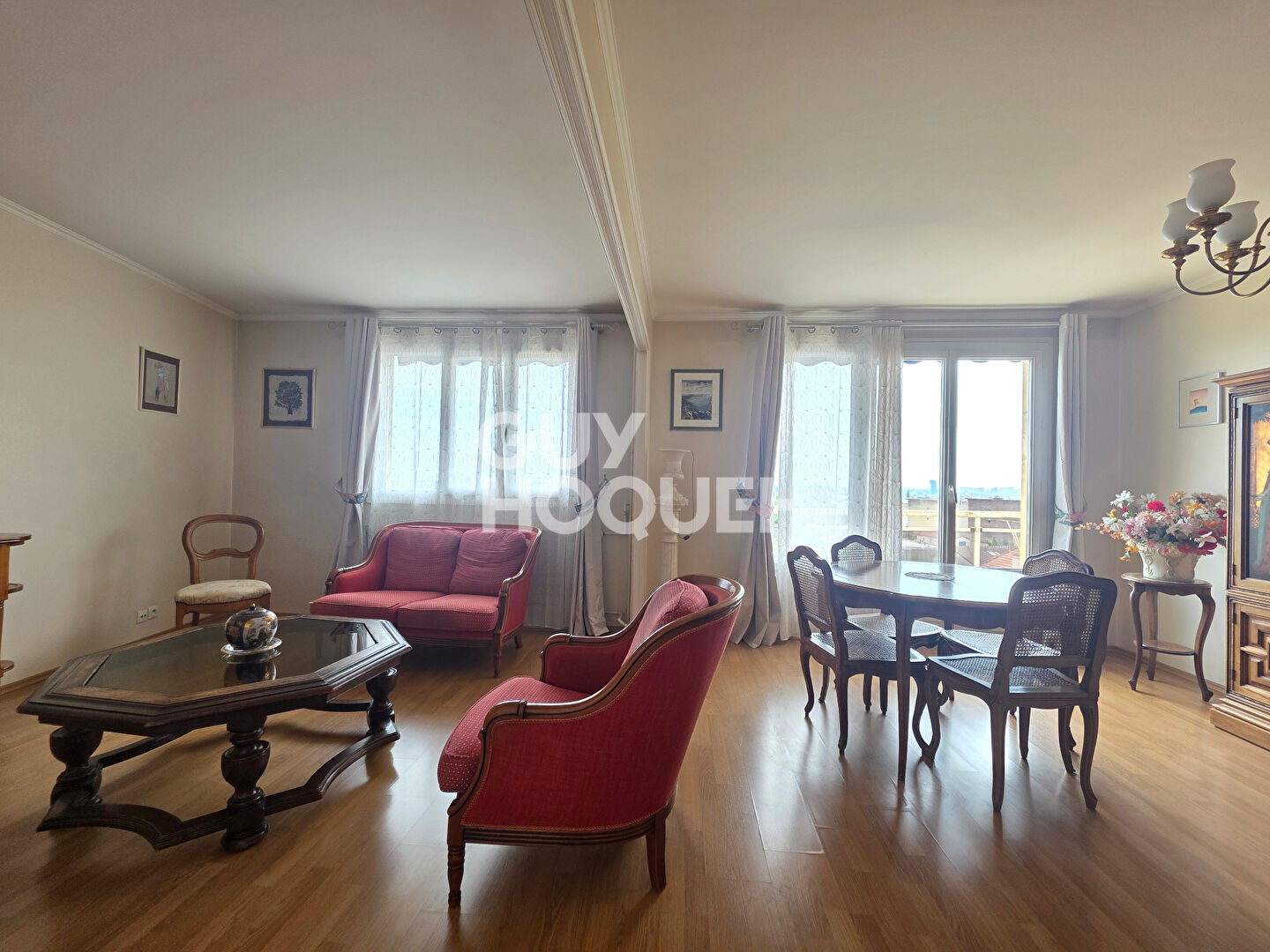 Limite Vincennes ! 86 m² avec vue Tour Eiffel, balcon, terrasse, parking