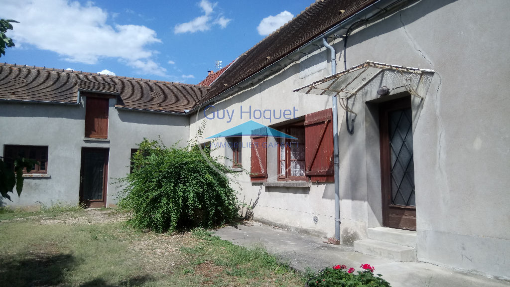 À vendre, maison d'environ 60 m² à VAUGRIGNEUSE (91640).