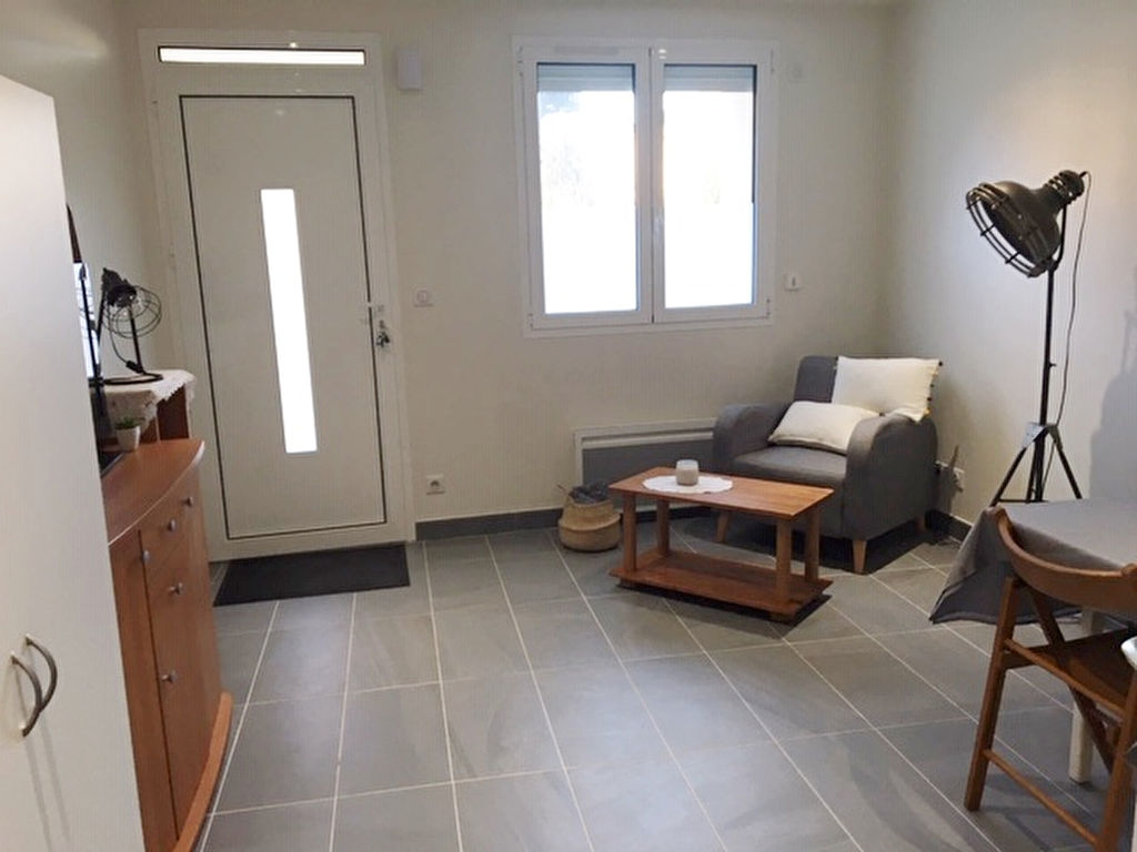 Appartement Forges-les-bains 1 pièce(s) 20.96 m2