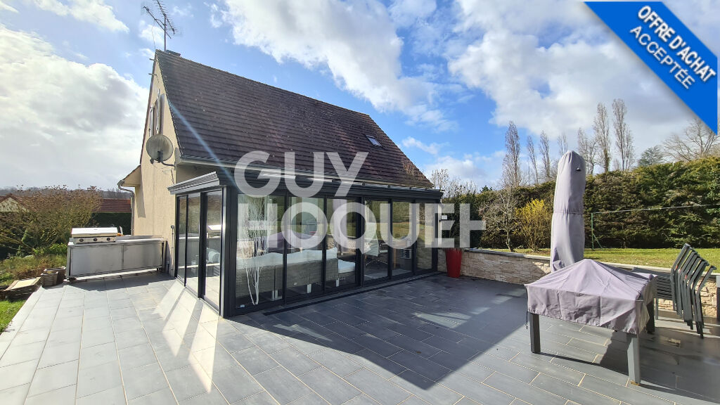 Maison familiale 5 pièces 125 m2 à SAINT MAURICE MONTCOURONNE