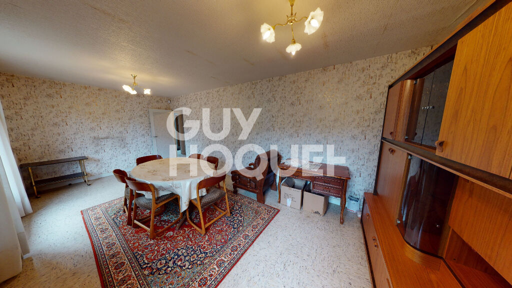 Maison à rénover à Breux-Jouy