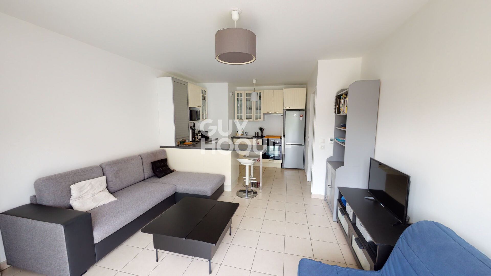 EXCLUSIVITÉ !! Appartement F2 de 42,30 m² avec un jardinet à vendre à Saint-Chéron !