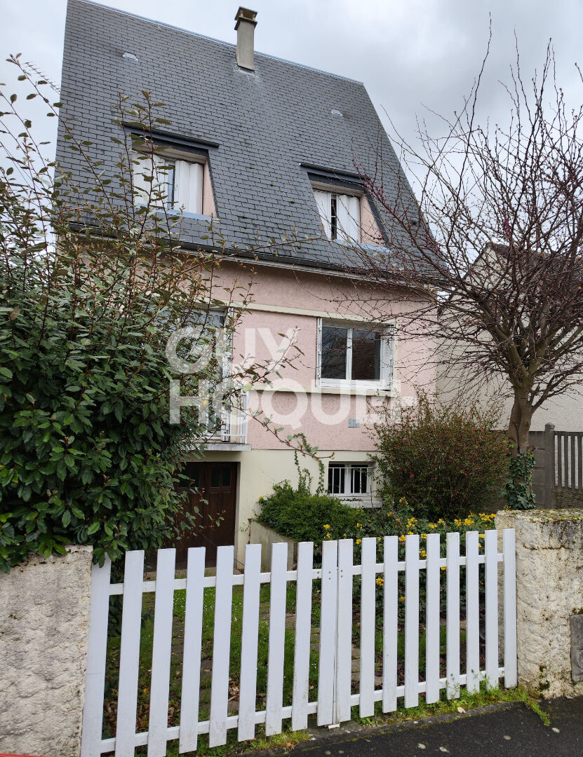Maison - A VENDRE- A Savigny sur Orges - 5 Pièces .