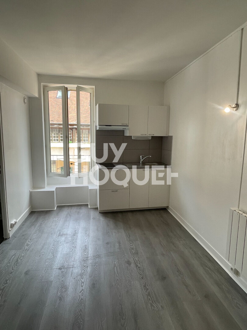 Studio de 24.87m² Centre Ville LIMOURS