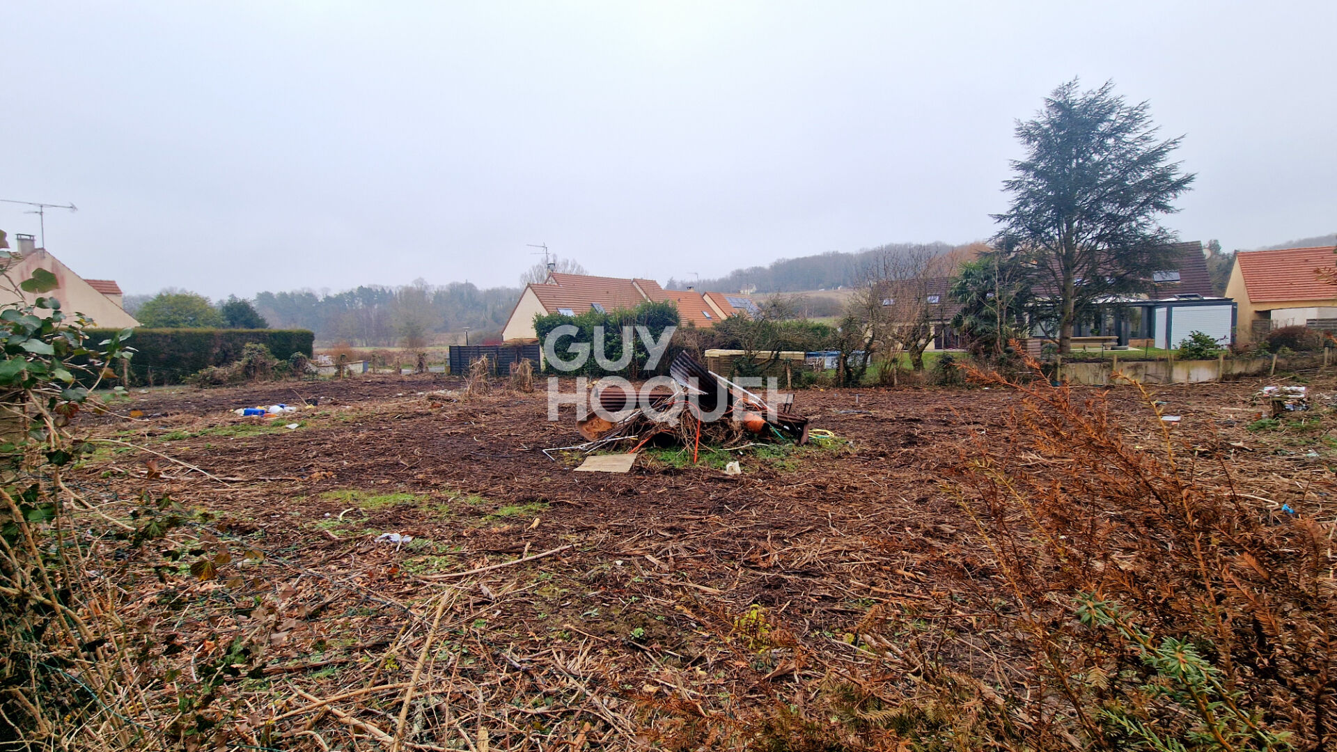 Terrain viabilisé de 326 m² à Breux-Jouy