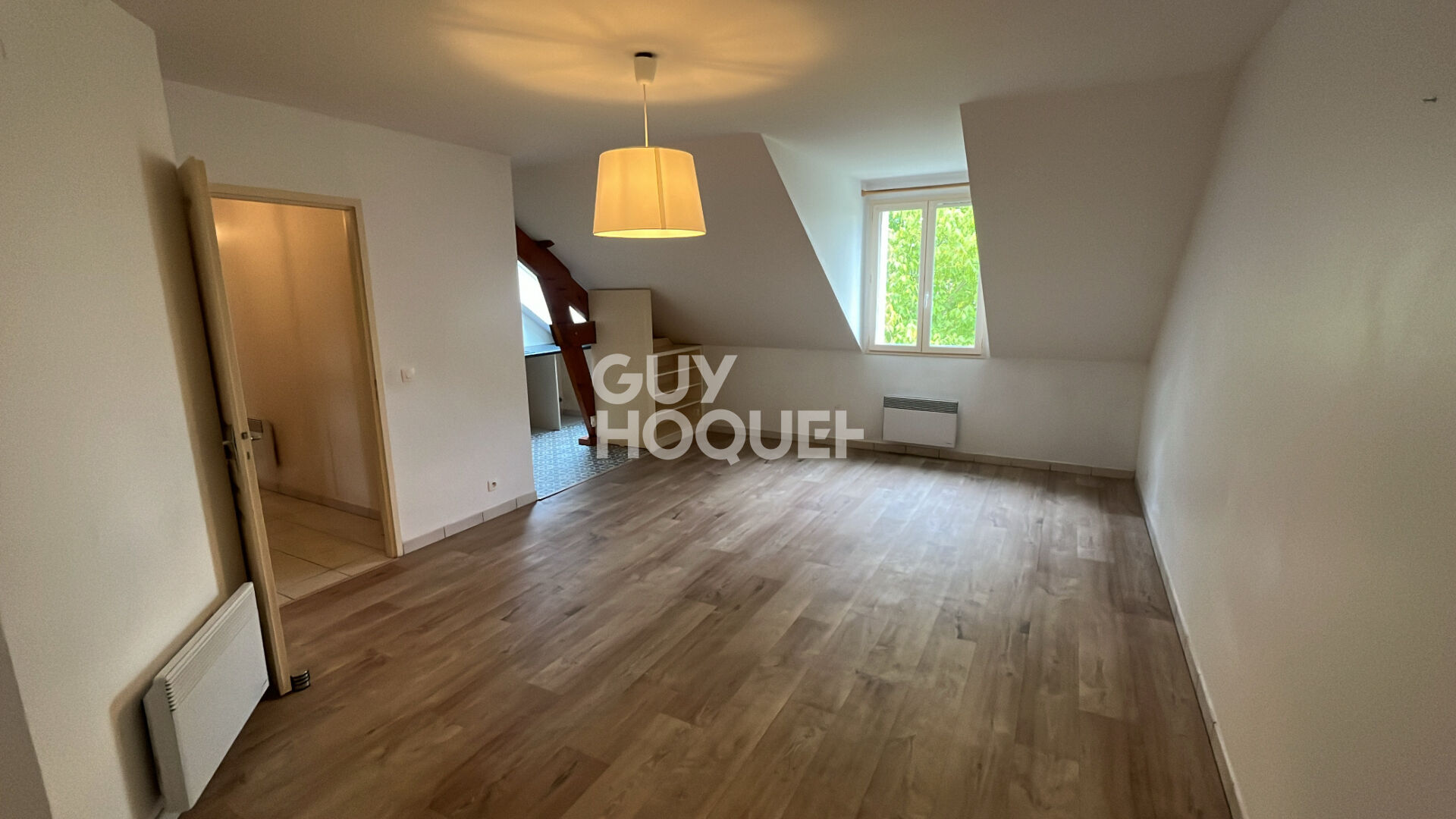 Appartement 3 pièces proche BRIIS SOUS FORGES