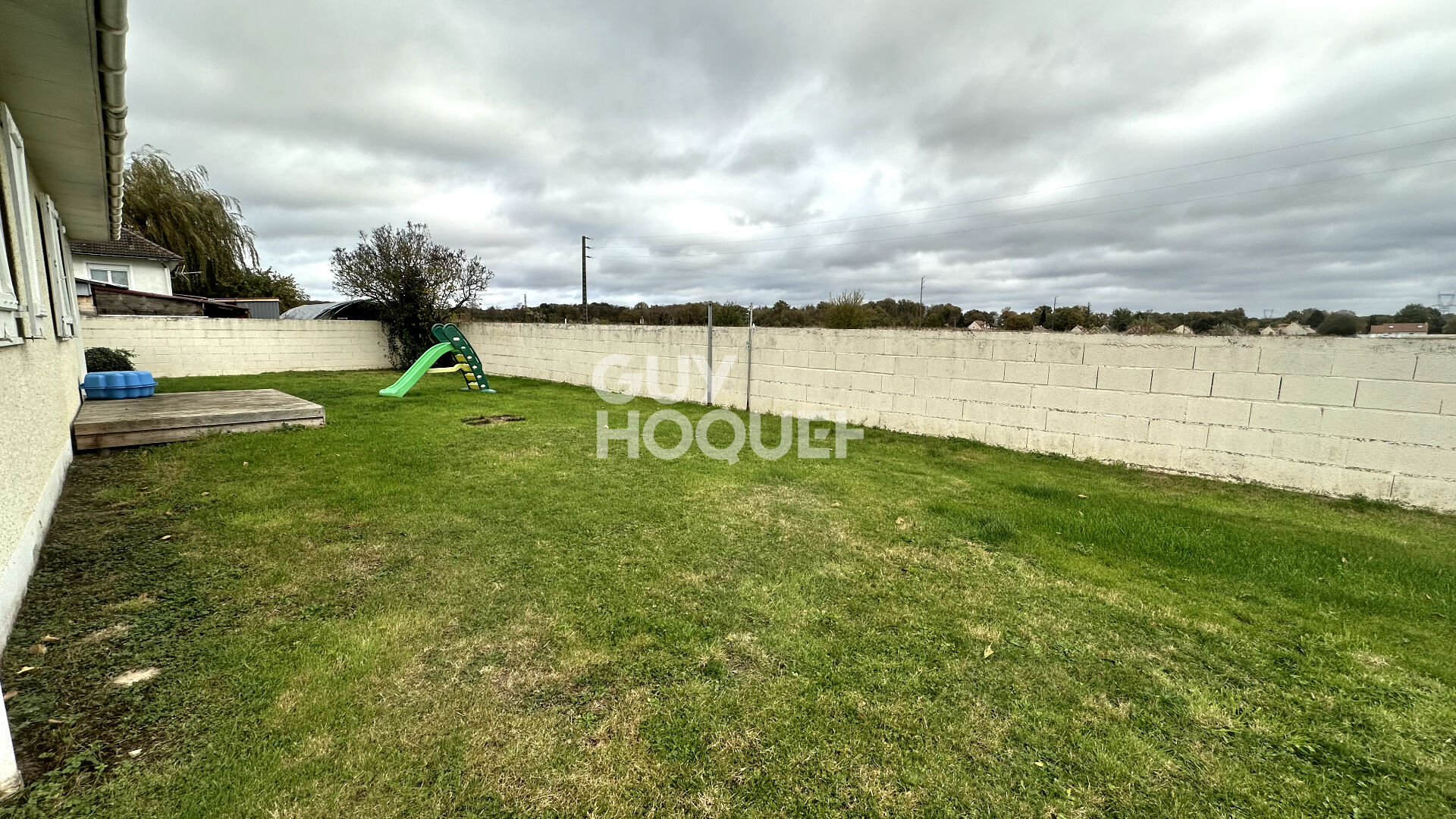 Maison de plain pied 3 pièce(s) 74.5 m2 avec garage.