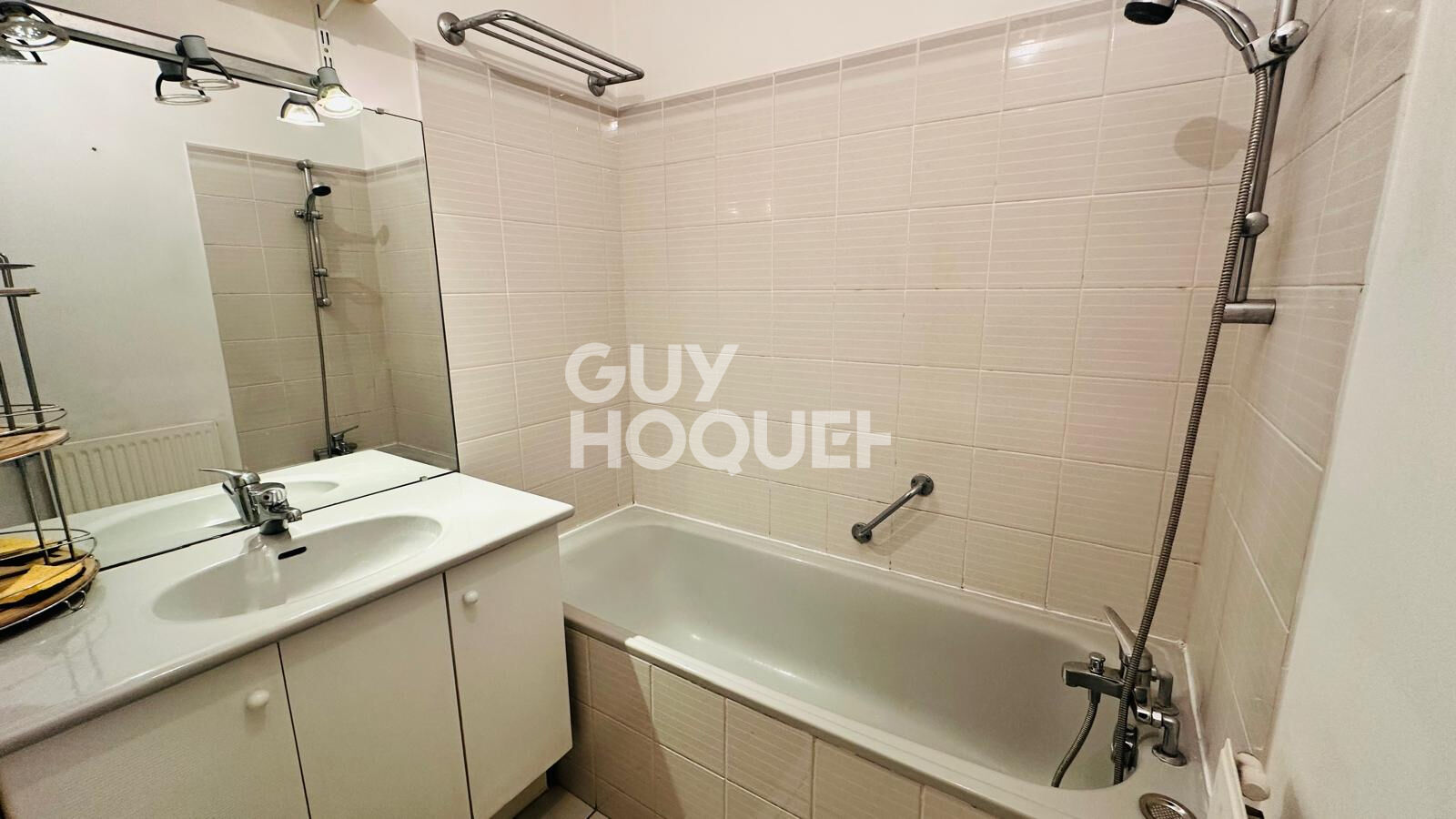 Appartement  LOUÉ MEUBLÉ à WISSOUS - 2 pièce(s)- Rez de jardin