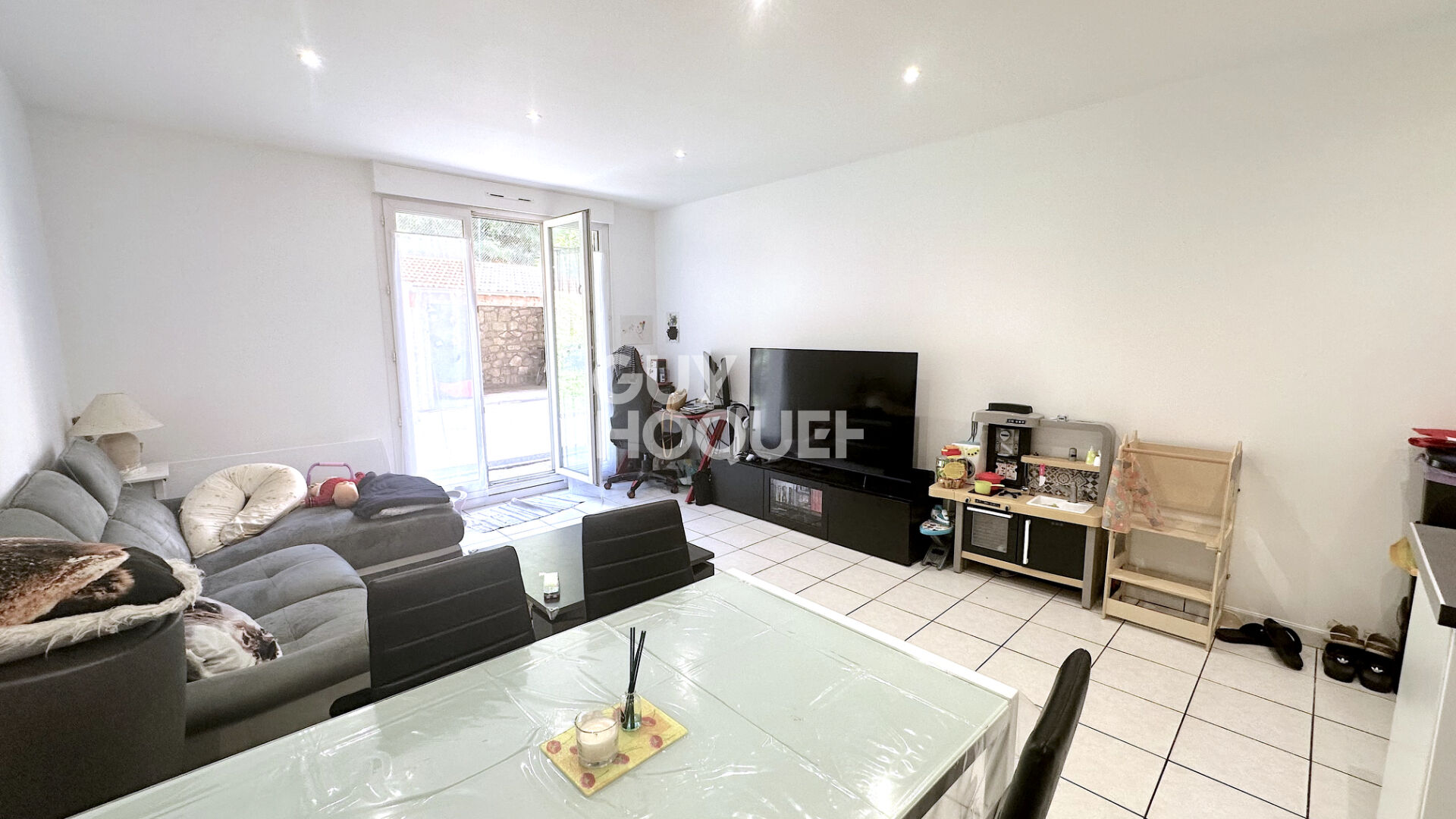 Appartement de 61,15 m² - 3 pièces à Forges- Les- Bains- plain pied